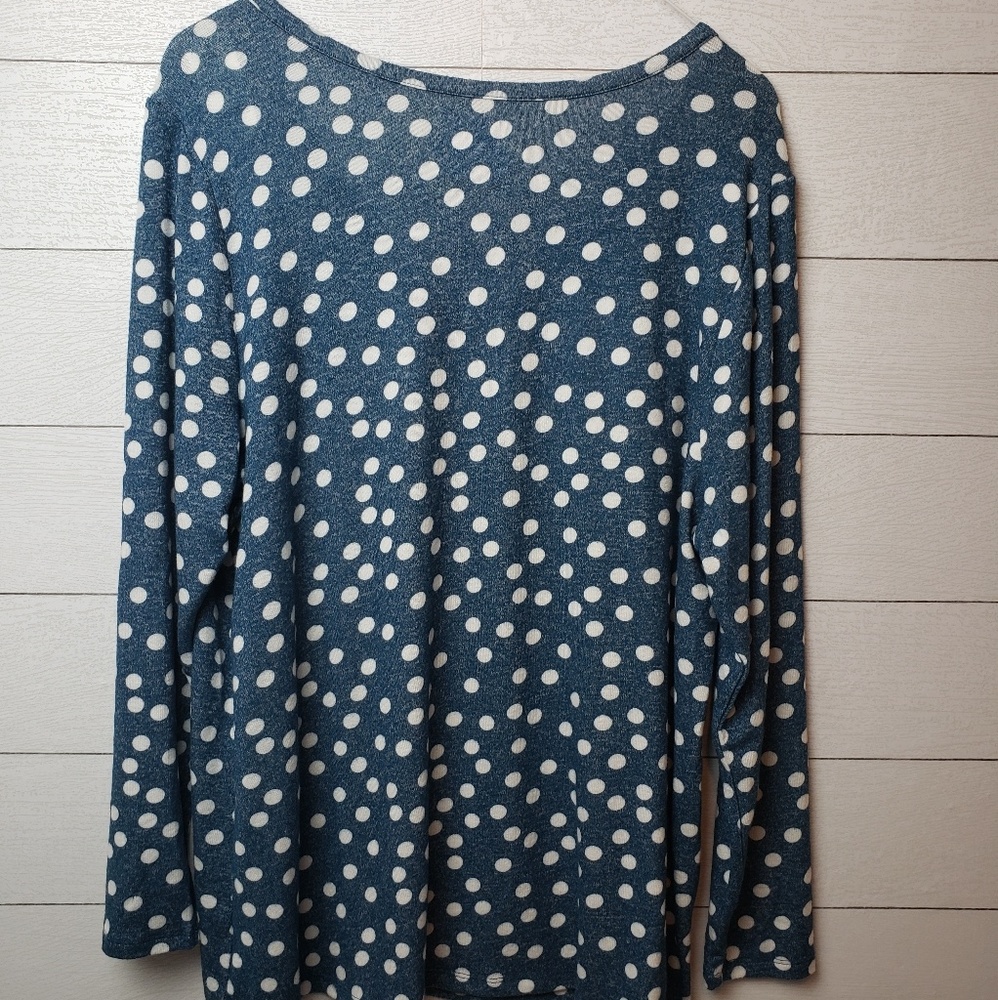 Lane Bryant long sleeve Tee - Picture 3 of 3